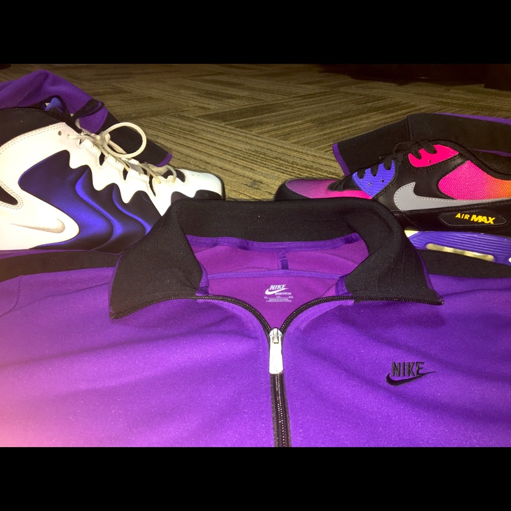 Nike Men’s windbreaker